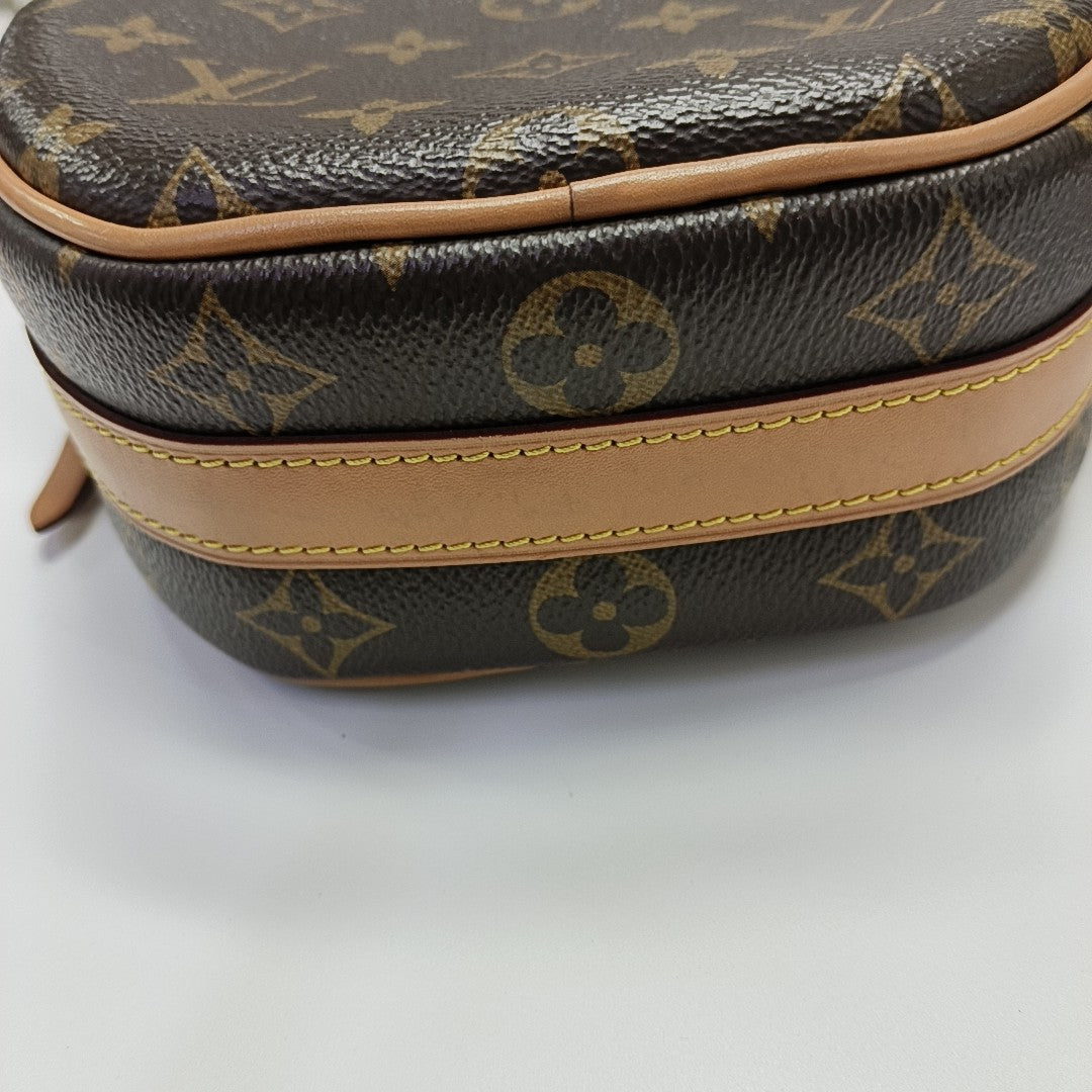 BOITE CHAPEAU PM Monogram Coated Canvas Brown