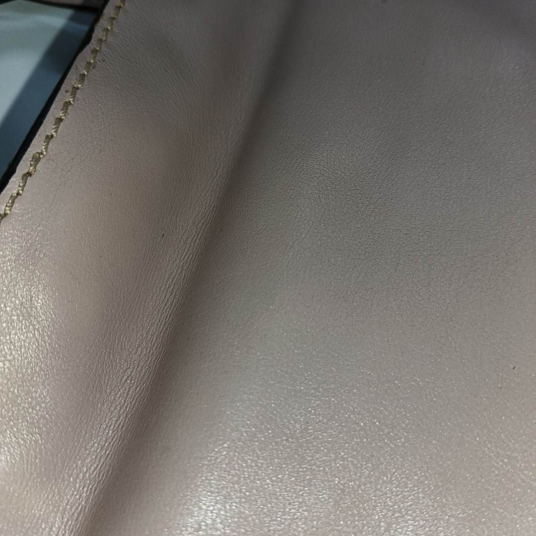 Rockstud Small Calfskin Pink