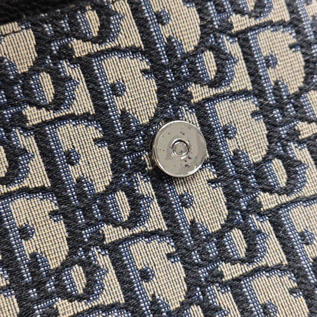 Saddle Canvas Black