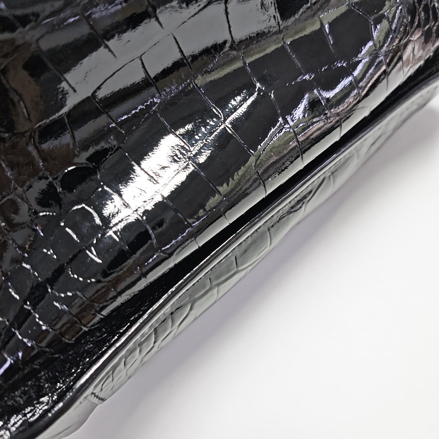 NIKI Medium Calfskin Black