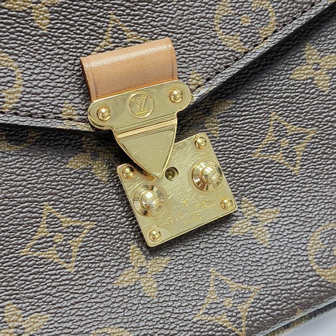 MÉTIS MM Monogram Coated Canvas Brown
