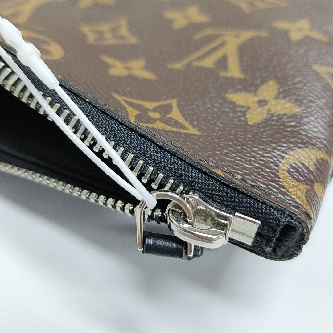 Coated Canvas Brown