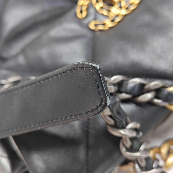 CHANEL 19 Small Quilted Lambskin Black