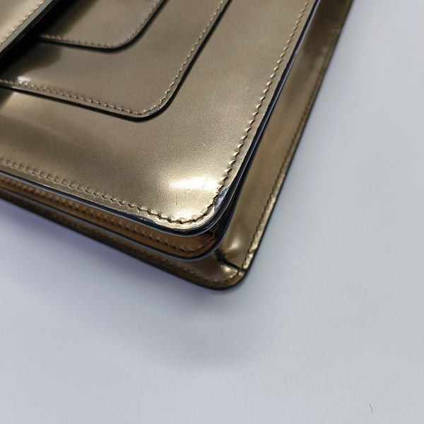 SERPENTI FOREVER Medium Calfskin Beige