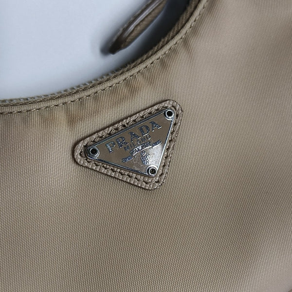Re-Edition Nylon Beige