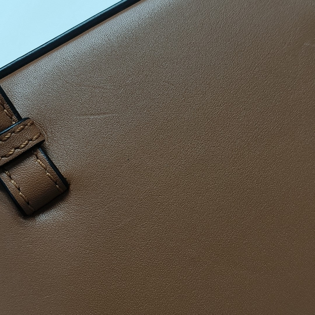 Postal Small Calfskin Brown