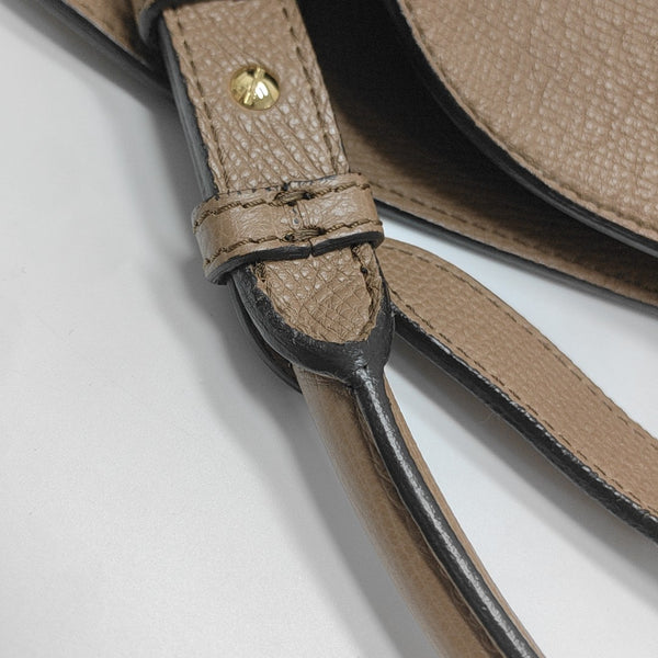 Canvas Brown