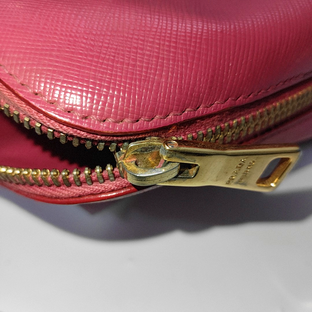 Authenticated pre-owned  Promenade Saffiano Calfskin Pink - Shoulder Bag at Looply