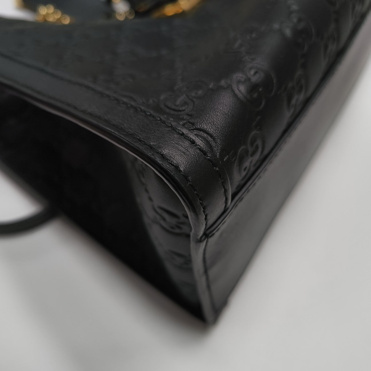 Padlock Medium Monogram Calfskin Black