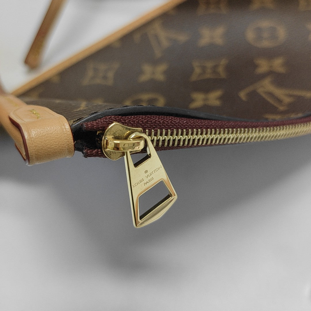 CARRYALL PM Monogram Coated Canvas Brown