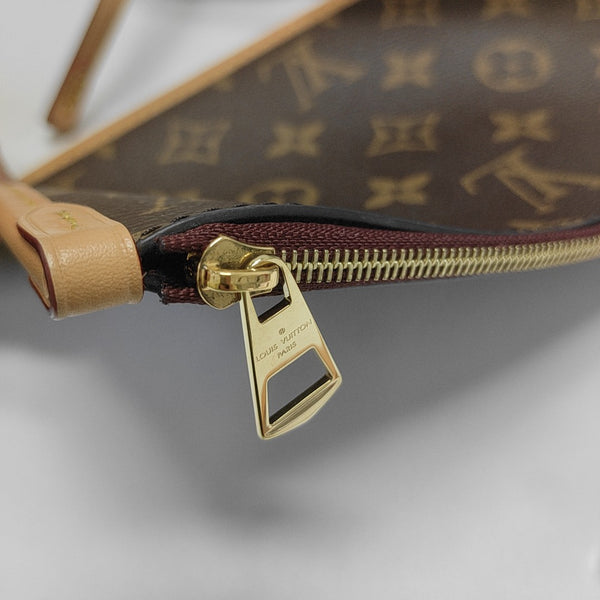 CARRYALL PM Monogram Coated Canvas Brown