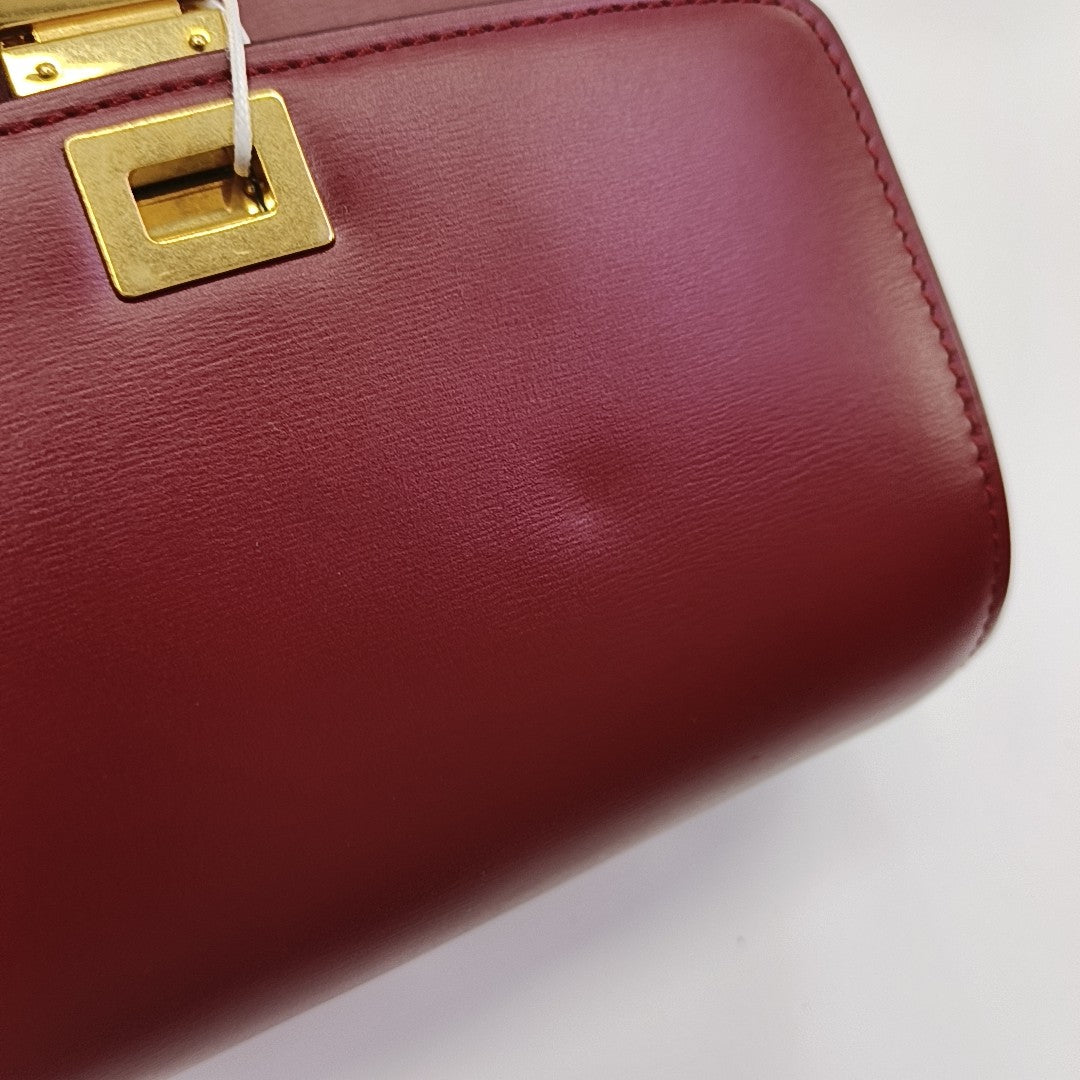 CLASSIC BOX Mini Calfskin Red