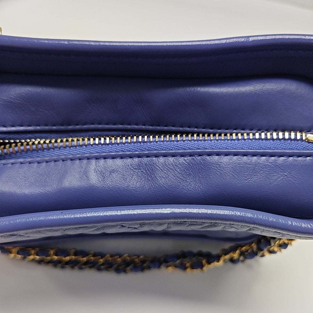 Authenticated pre-owned  GABRIELLE Small Quilted Calfskin Purple - Crossbody Bag at Looply