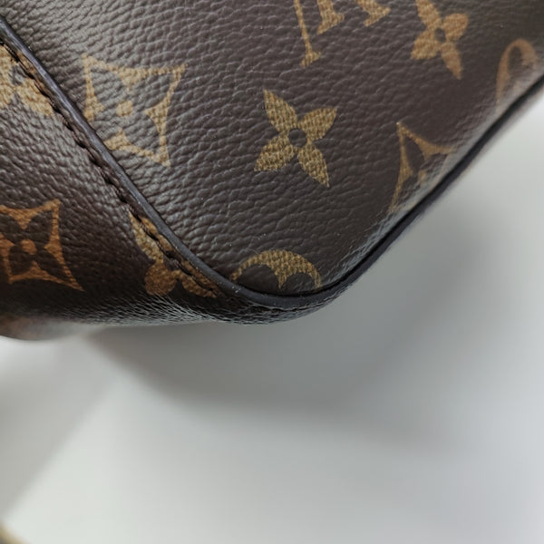 NÉONOÉ MM Monogram Coated Canvas Brown