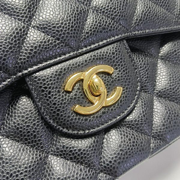 CLASSIC FLAP Jumbo Quilted Grained Calfskin Black