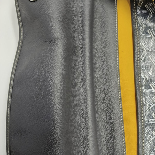 Saint Léger Coated Canvas Gray