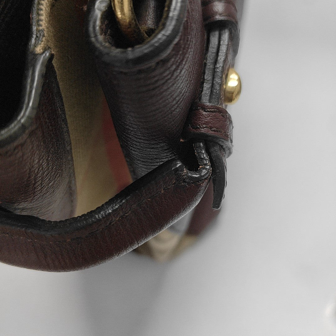 The Banner Medium Calfskin Red