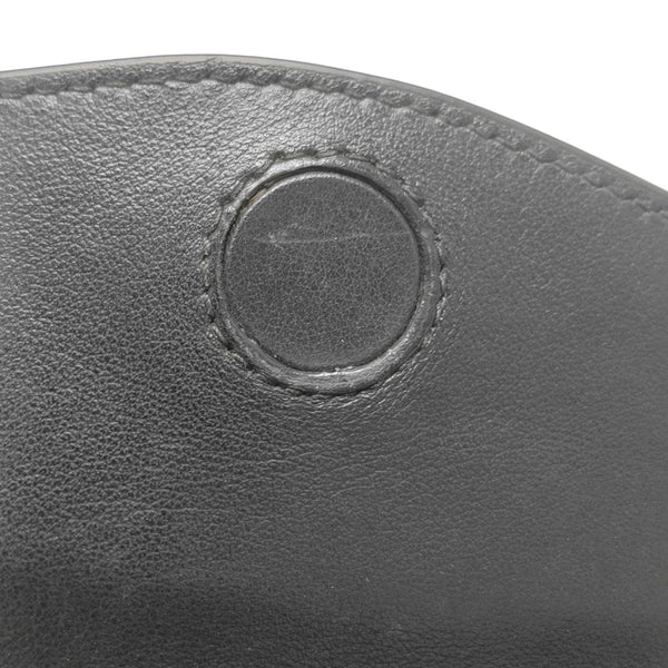 BVLGARI LOGO Piel de becerro acolchada negra