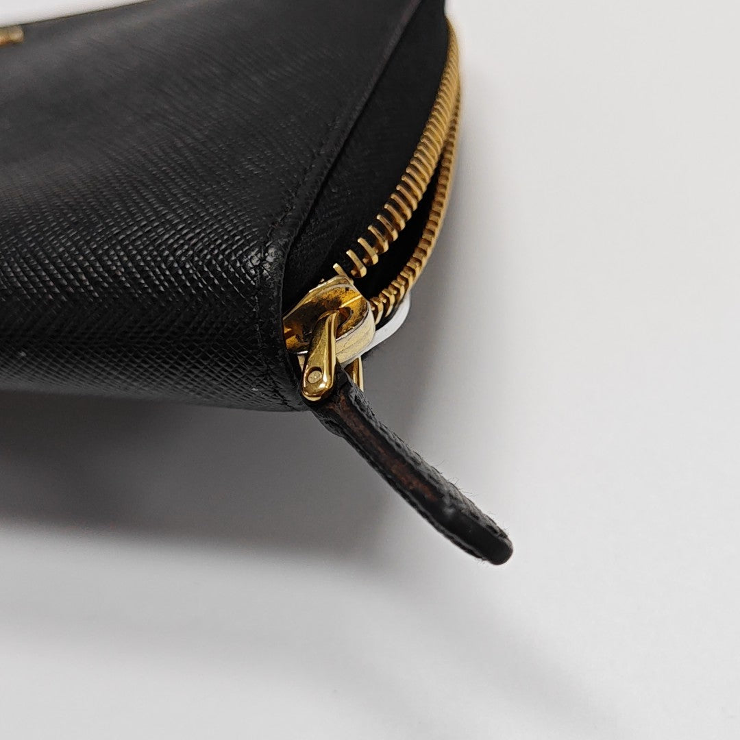 Zippy Wallet Saffiano Calfskin Black Wallet