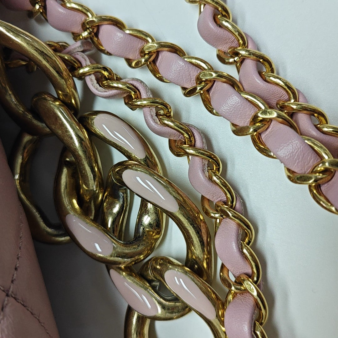 Quilted Lambskin Shoulder Bag Pink