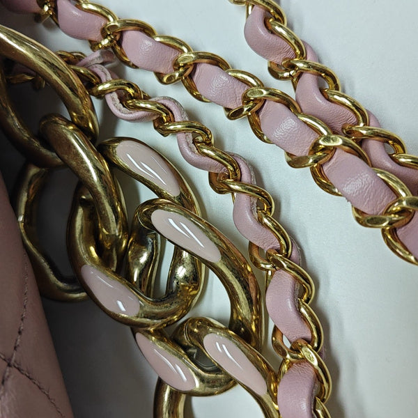Quilted Lambskin Shoulder Bag Pink
