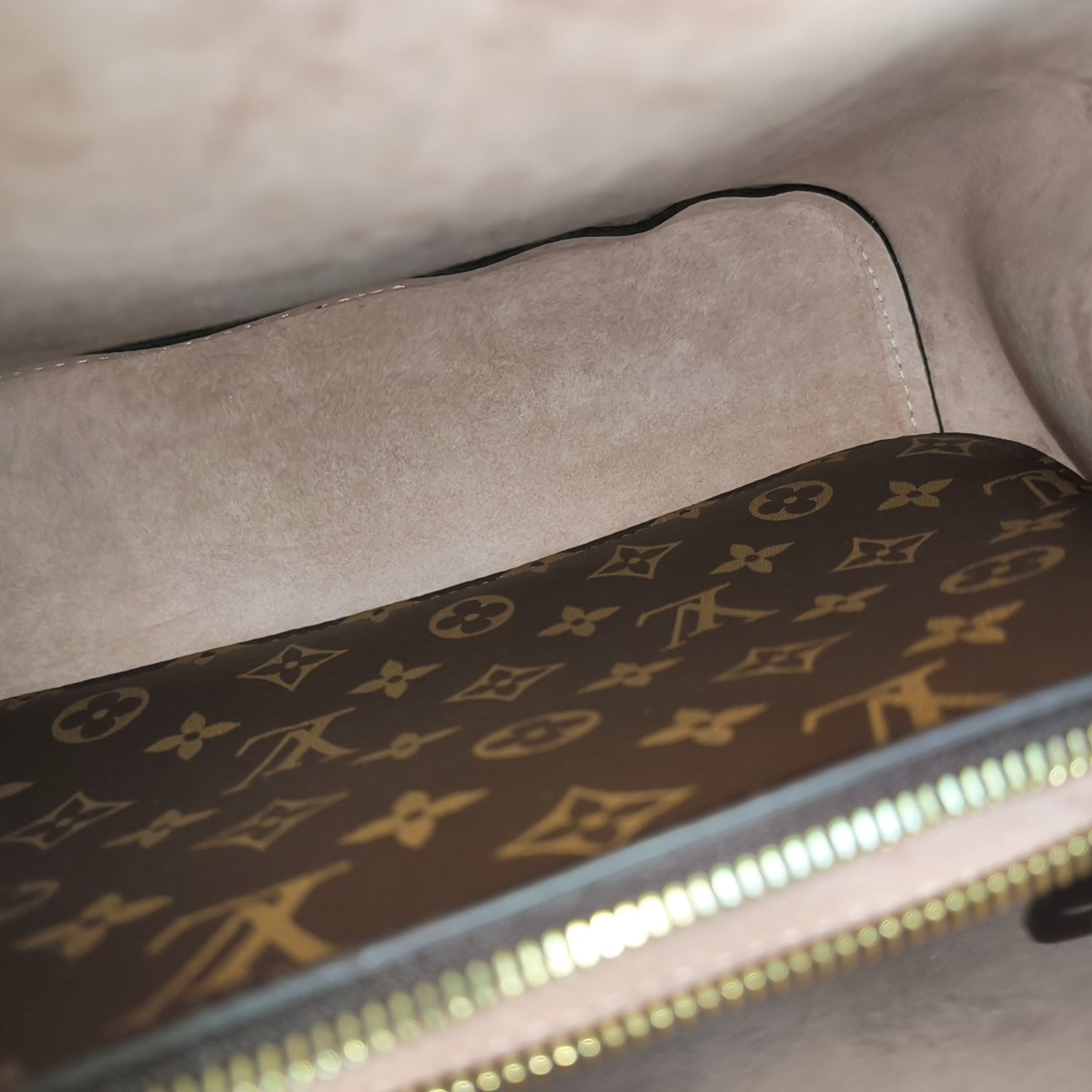NÉONOÉ MM Monogram Coated Canvas Brown