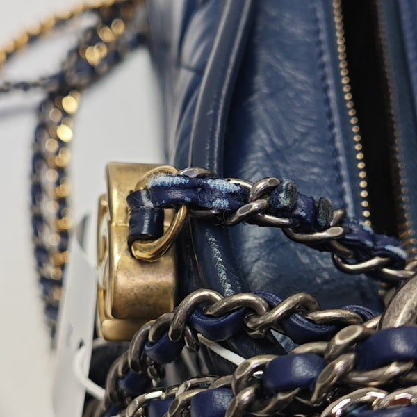 GABRIELLE Small Quilted Calfskin Blue
