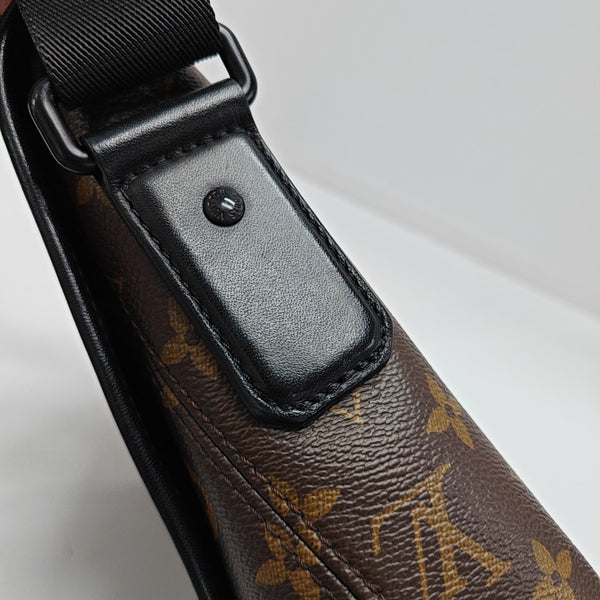 MAGNETIC Monogram Coated Canvas Brown