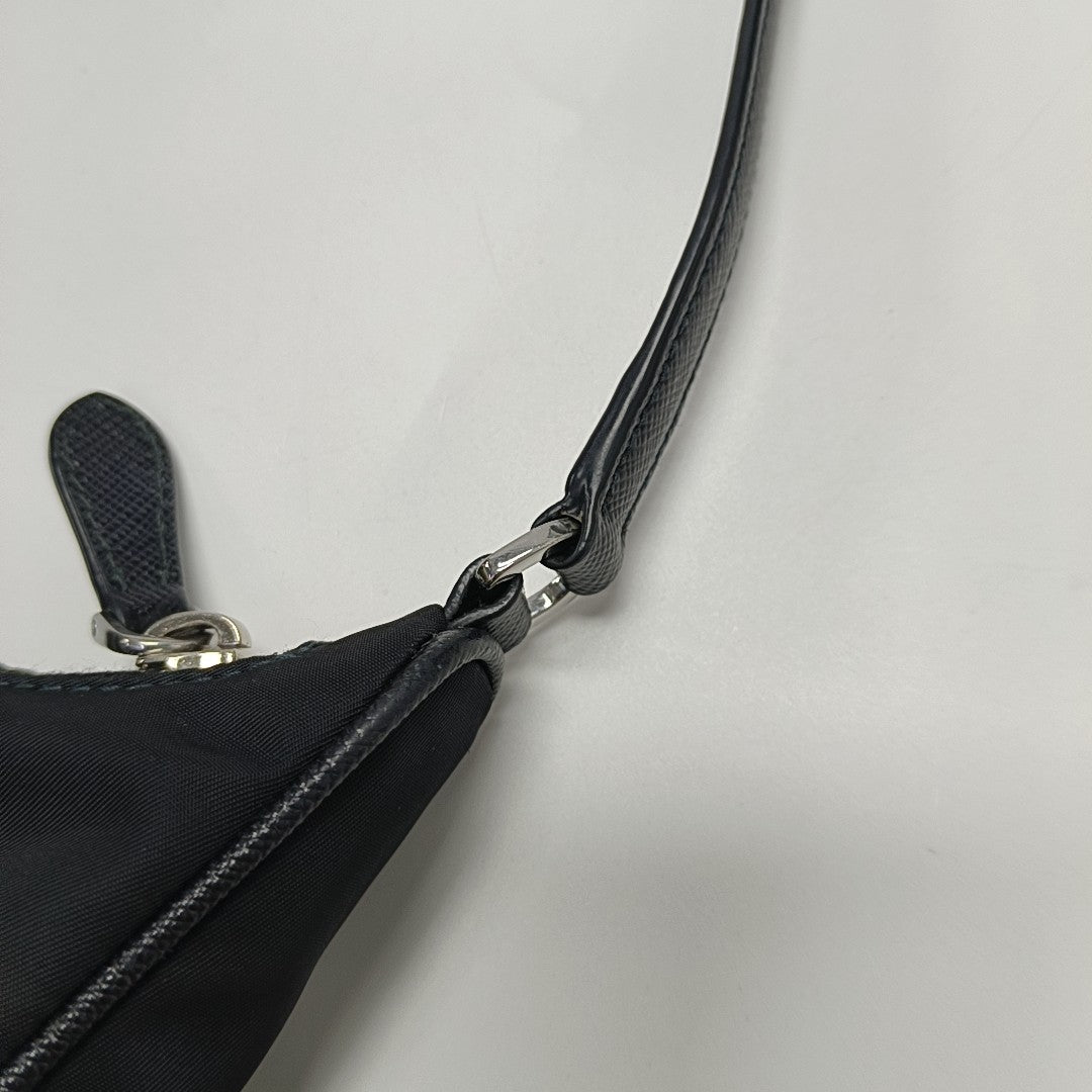 Re-Edition2005 Nylon Black