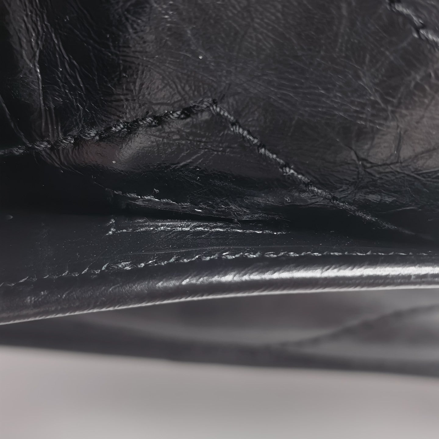 NIKI Small Chevron Calfskin Black