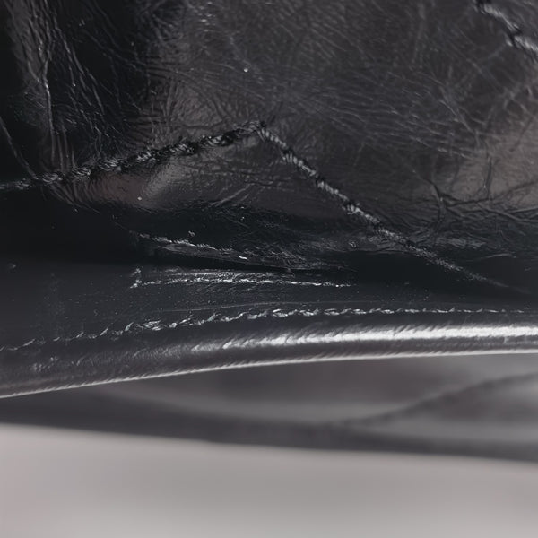 NIKI Small Chevron Calfskin Black