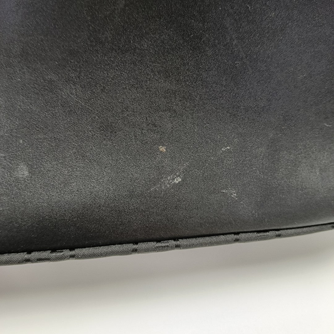 Monogram Canvas Black