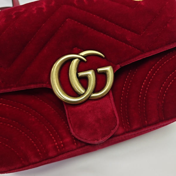 GG Marmont Small Quilted Velvet Red