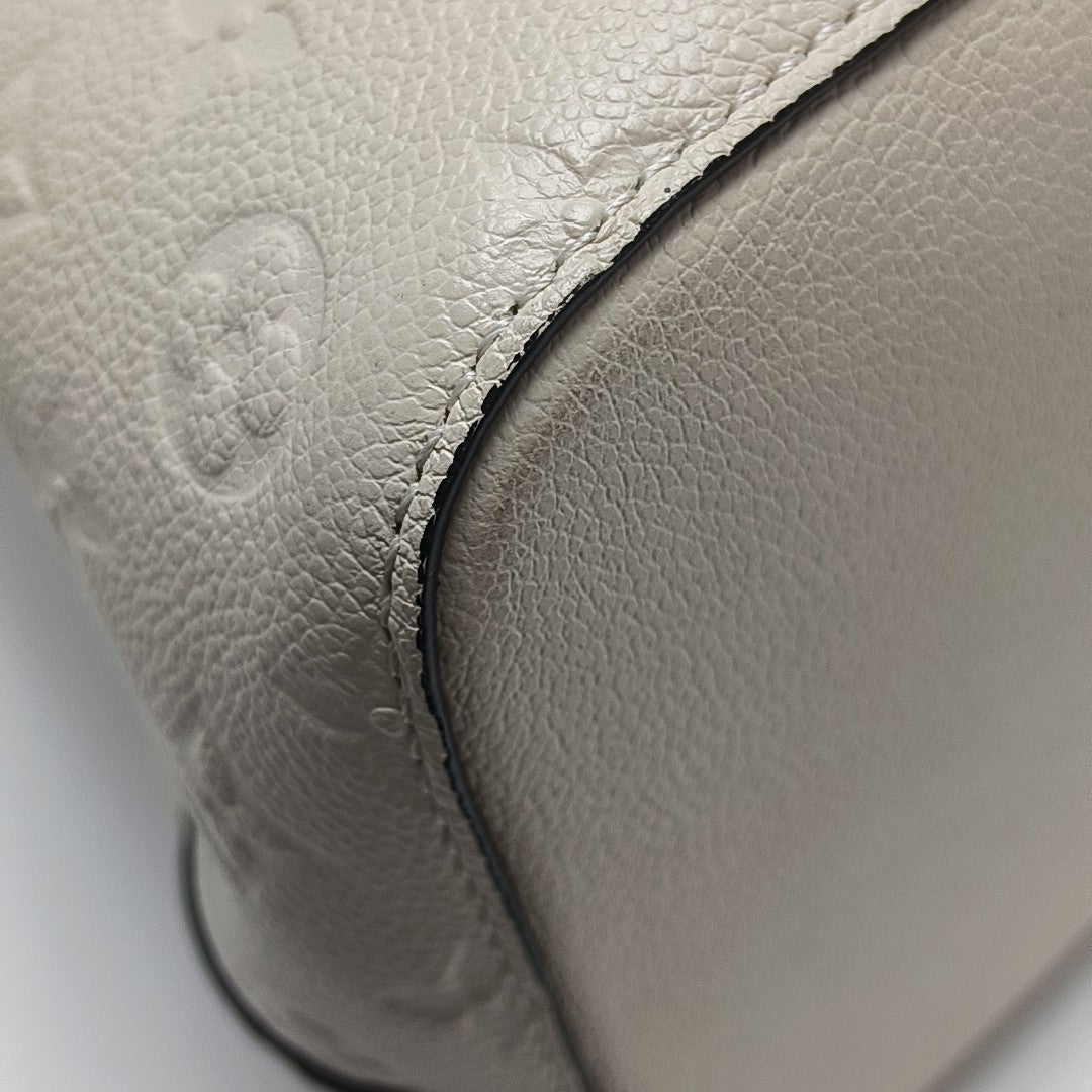 NÉONOÉ MM Monogram Calfskin White