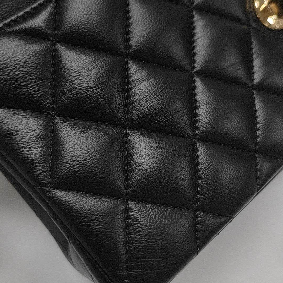 CLASSIC FLAP Mini Quilted Lambskin Black