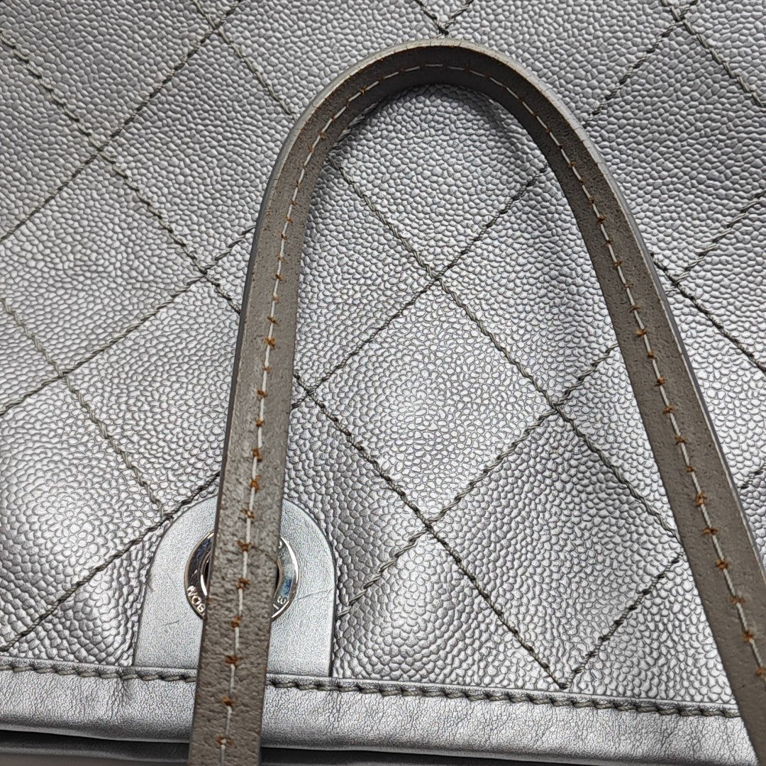 SHOPPING FEVER TOTE Quilted Grained Calfskin Silver