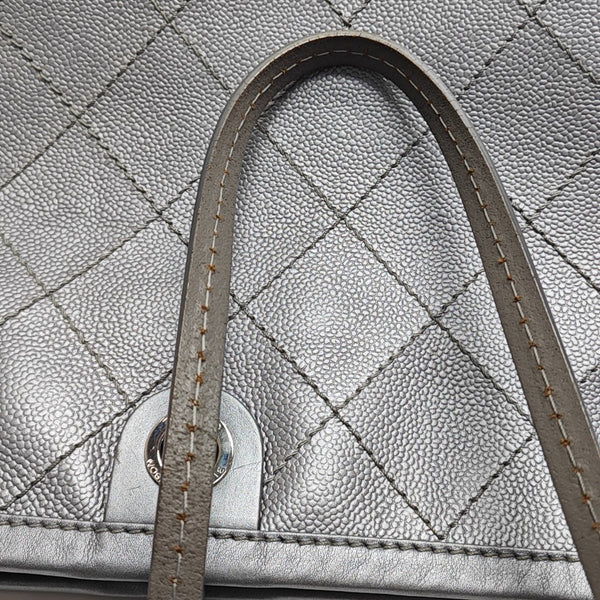 SHOPPING FEVER TOTE Quilted Grained Calfskin Silver