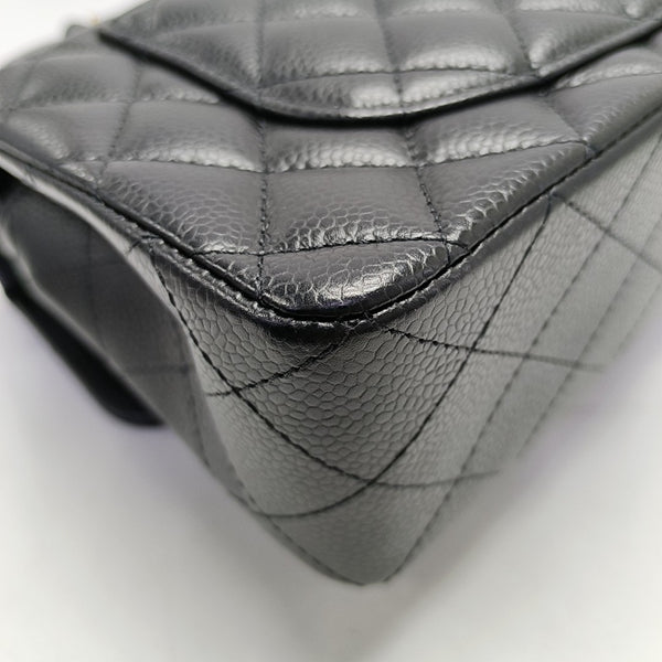 CLASSIC FLAP Small Quilted Grained Calfskin Black