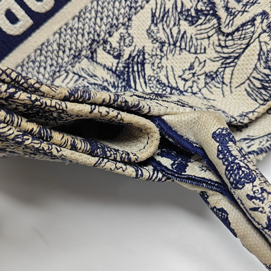 Book Tote Medium Canvas Blue