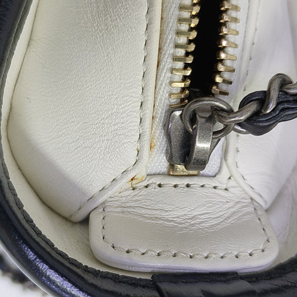 GABRIELLE Small Quilted Calfskin White