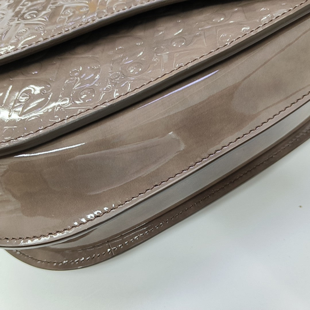 Authenticated pre-owned  Saddle Monogram Patent Leather Grey - Shoulder Bag at Looply
