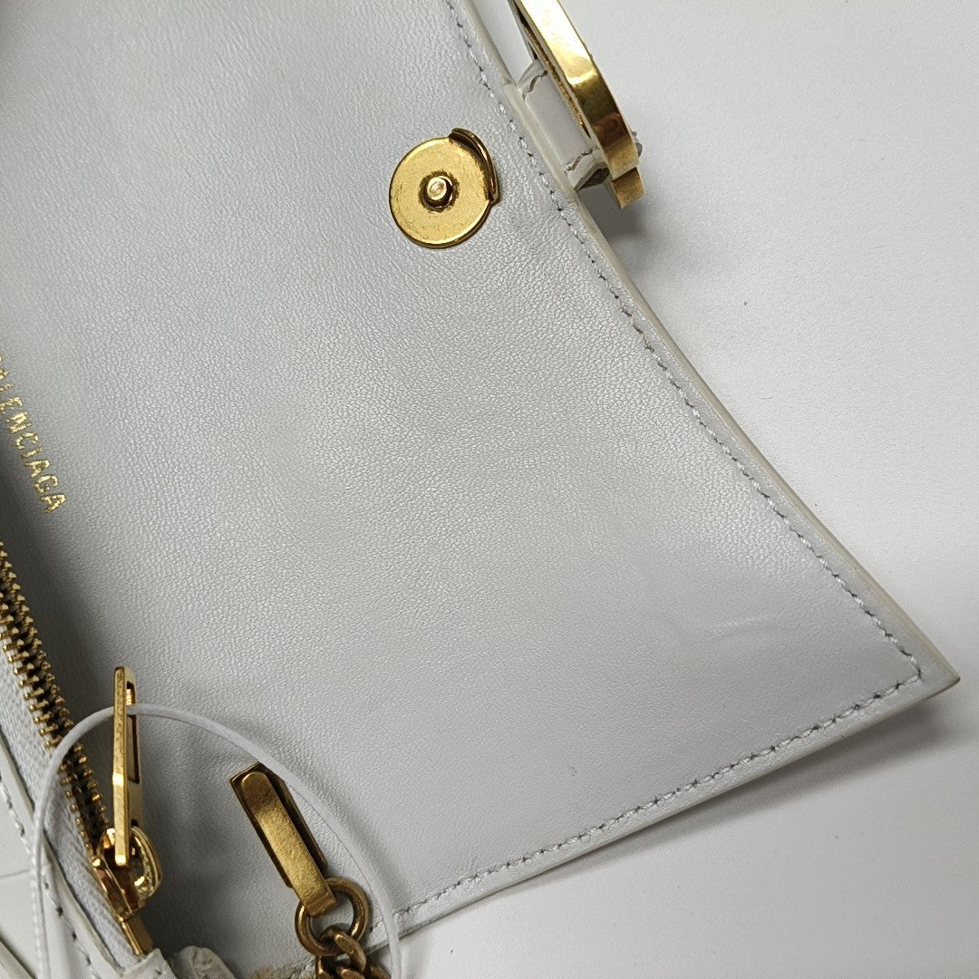 Hourglass Wallet On Chain Mini Calfskin White