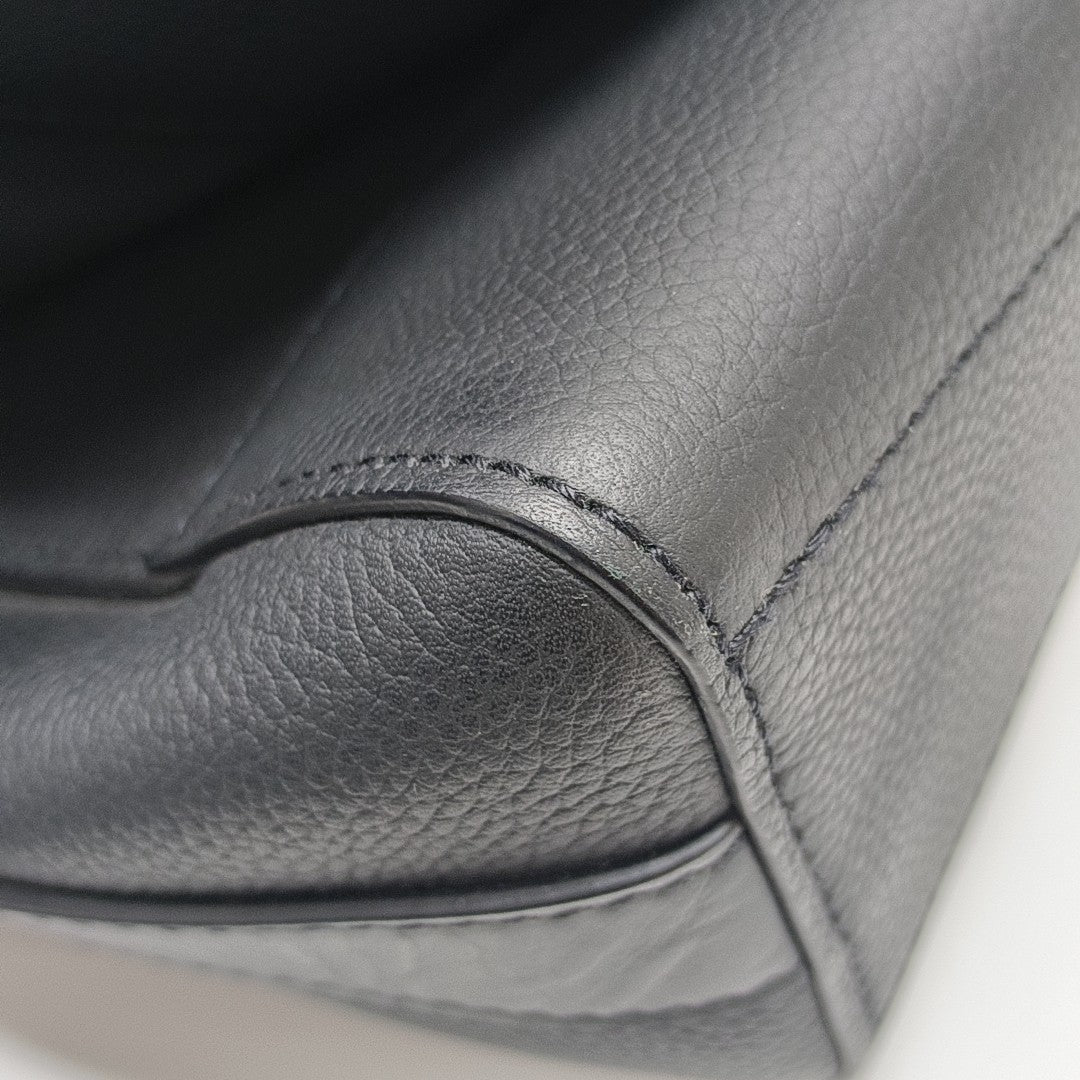AEROGRAM Calfskin Black