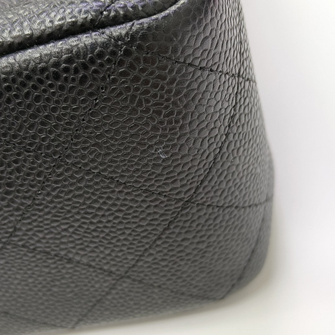CLASSIC FLAP Jumbo Quilted Grained Calfskin Black