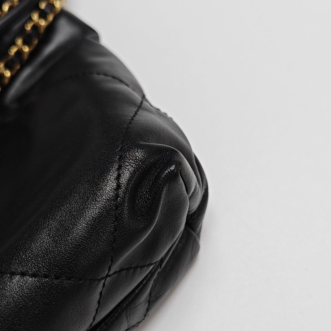 CHANEL 22 Mini Quilted Calfskin Black