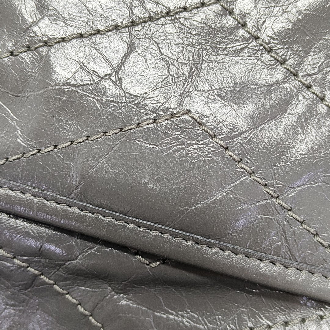 NIKI Small Chevron Calfskin Gray