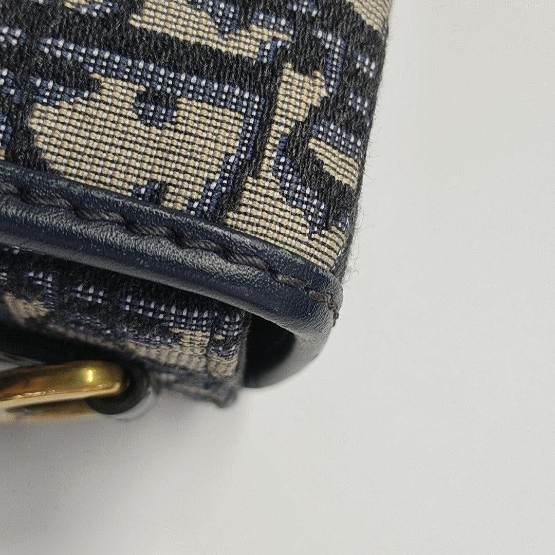 30 Montaigne Mini Oblique Canvas Blue
