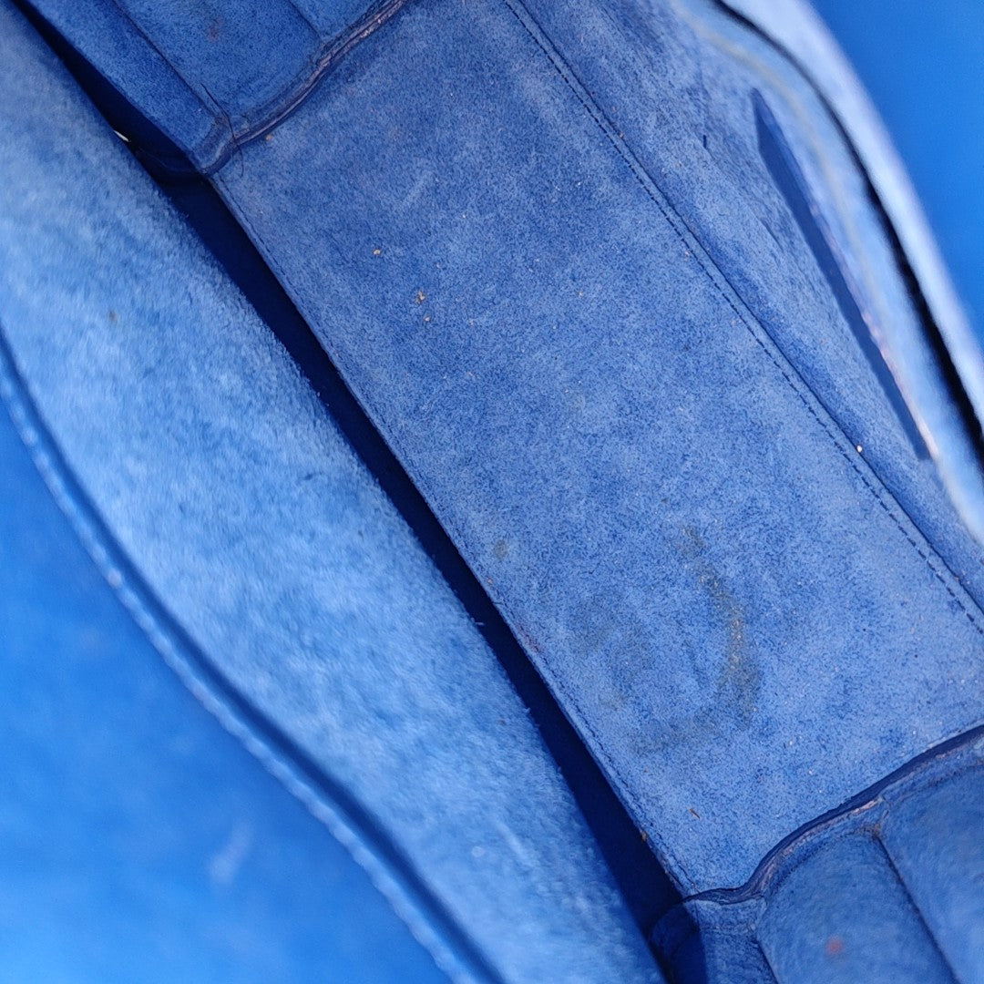 SAC DE JOUR Nano Calfskin Blue