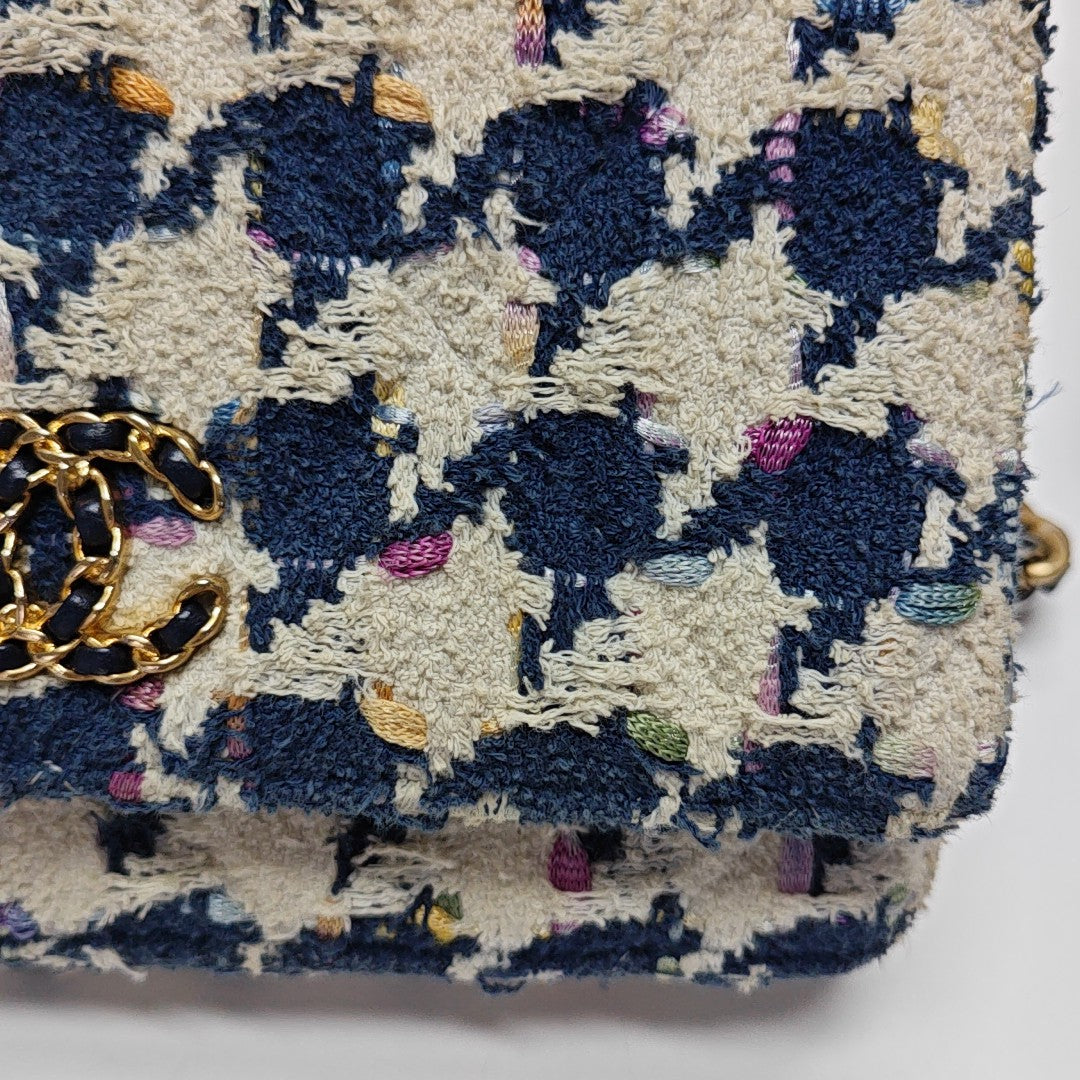 CHANEL 19 WOC Wool Beige