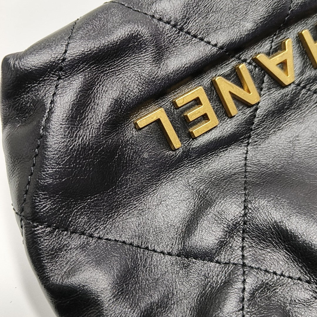 CHANEL 22 Mini Quilted Calfskin Black